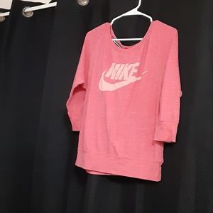 Nike 3/4 sleeved
